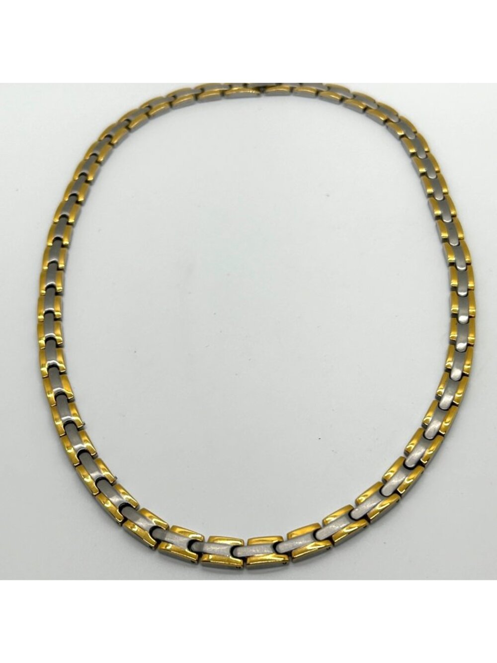 Magnetic Therapy Necklace Two-Tone Silver-tone Gold Tone Link Design 18 "